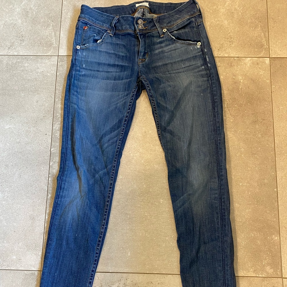HUDSON beautiful medium wash straight leg jean